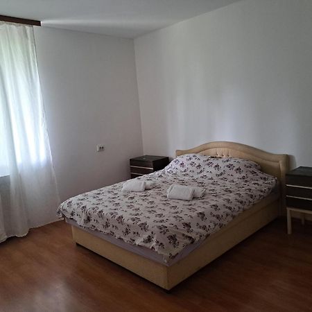 Apartman Aya Rejana Сараево Экстерьер фото