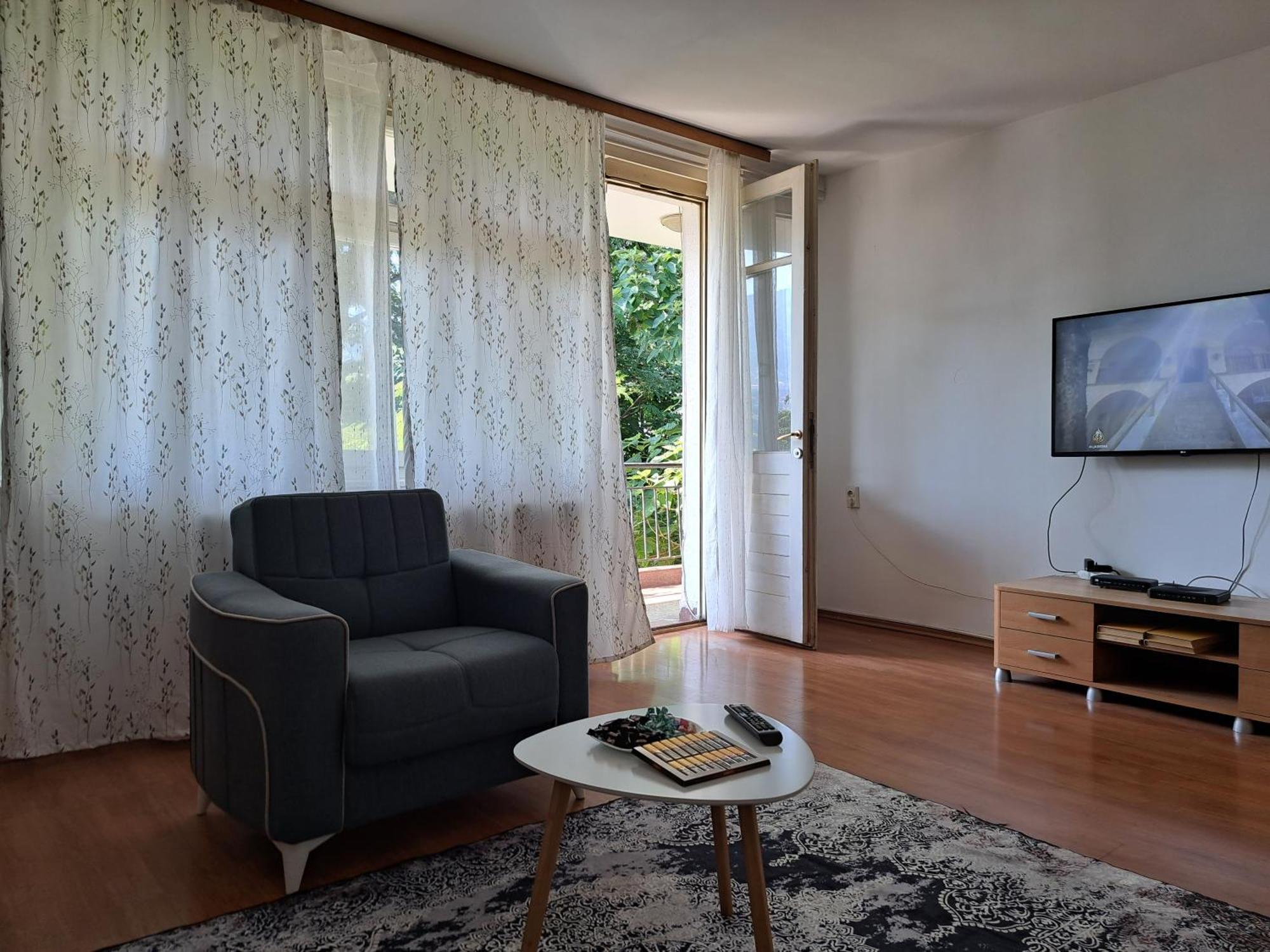 Apartman Aya Rejana Сараево Экстерьер фото