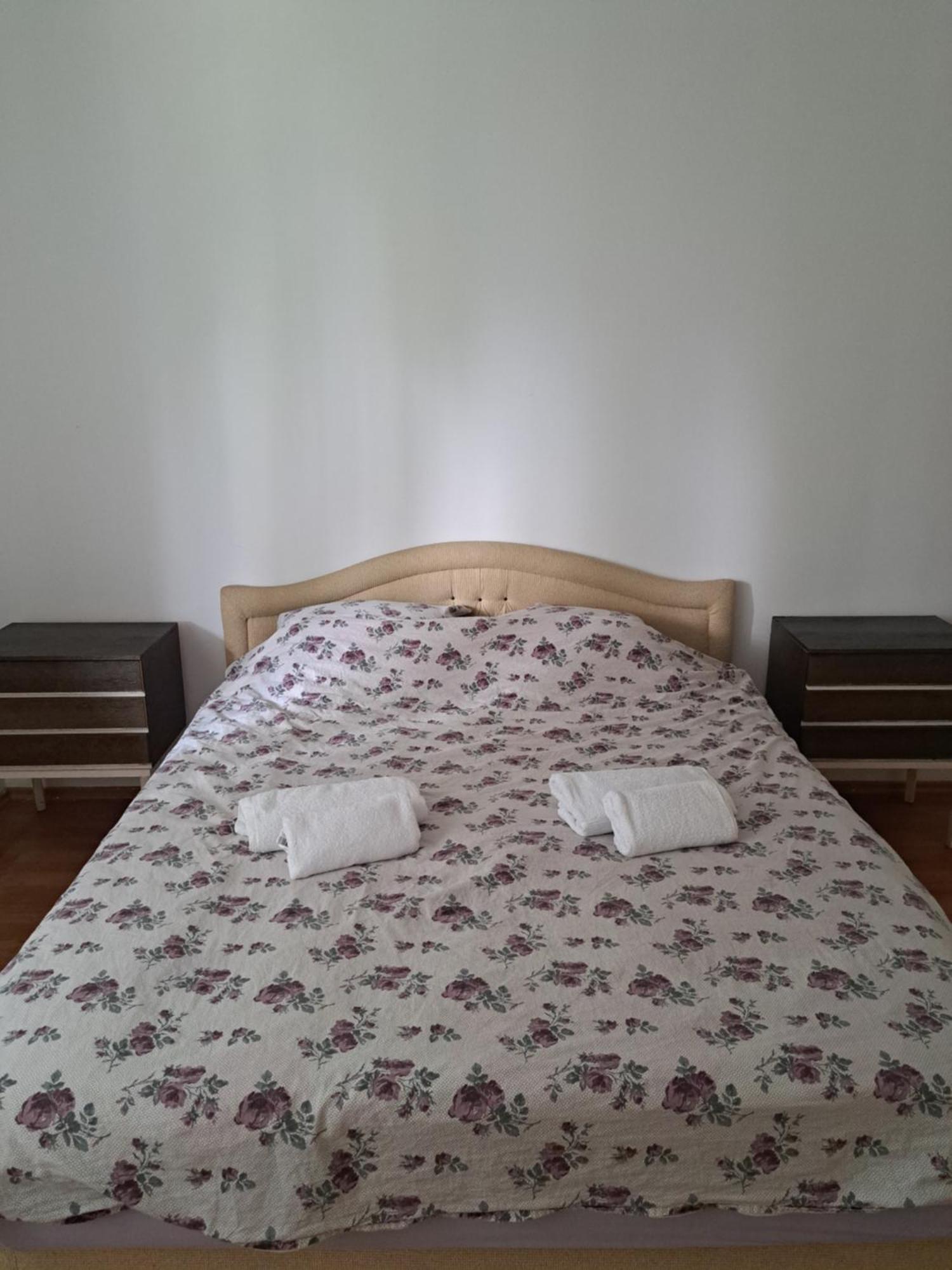 Apartman Aya Rejana Сараево Экстерьер фото